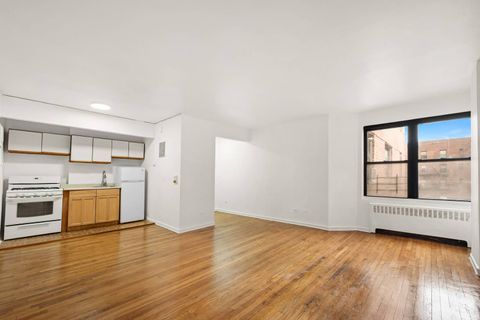 Photo of 4416 Macnish St #5D, Elmhurst, NY 11373 (MLS # 11680518)