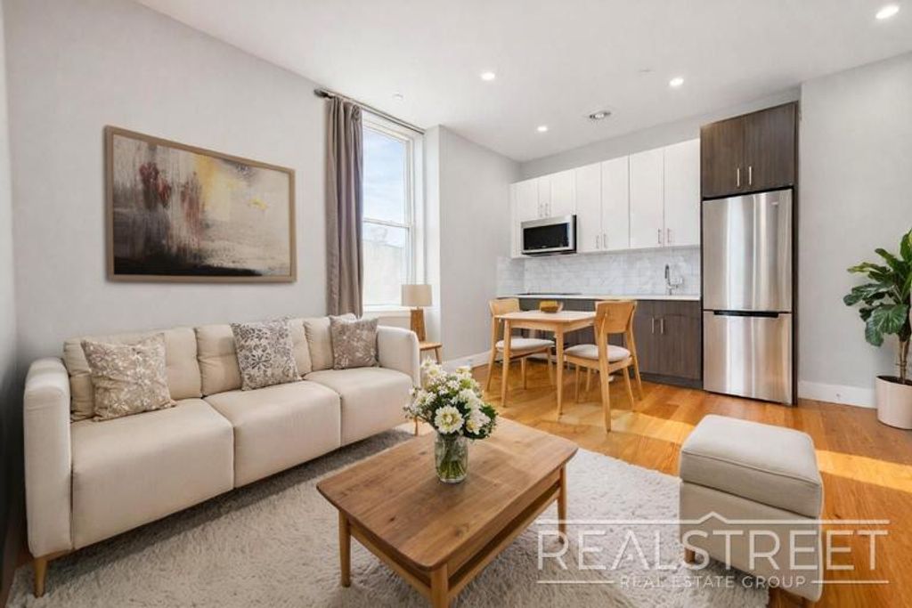 Photo of 115 Park Ave #3A, BROOKLYN, NY 11205 (MLS # 11775561)