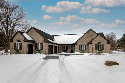 Photo of 17 Symphony Place, Whitesboro, NY 13492 (MLS # 11669039)