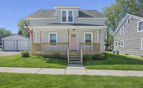 Photo of 12 Elman St, Broadalbin, NY 12025 (MLS # 11681244)