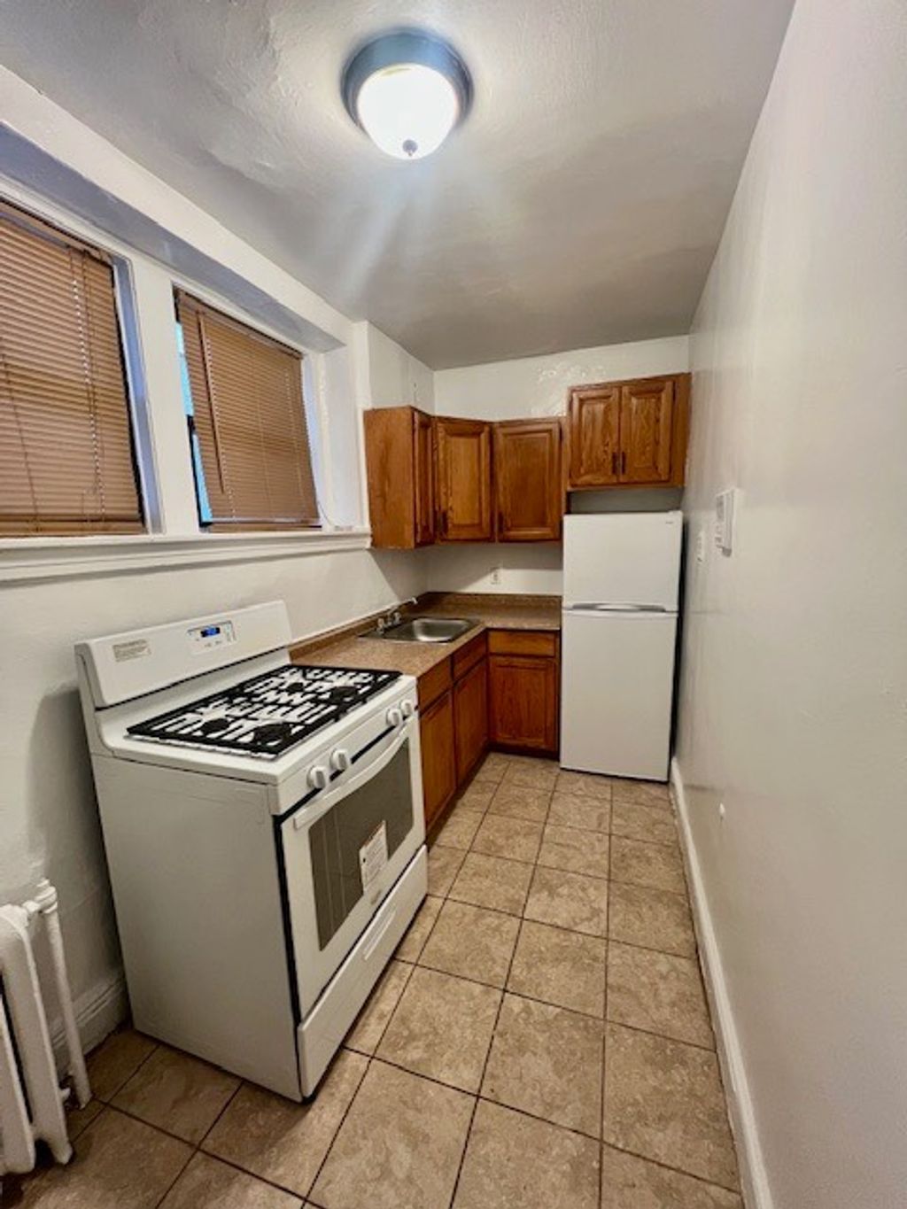 Photo of 3 Greenridge Ave #A8, White Plains, NY 10605 (MLS # 11682775)