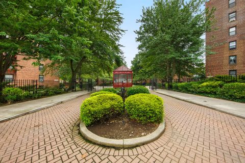 Photo of 15040 71st Avenue #2G, Kew Gardens Hills, NY 11367 (MLS # 11740788)