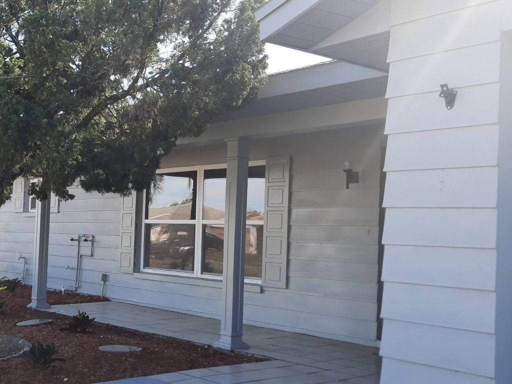 Photo of 738 Flamingo Dr, Apollo Beach, FL 33572 (MLS # 11677345)