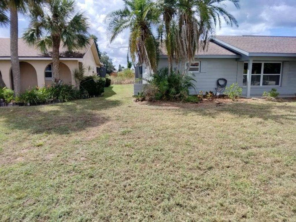 Photo of 738 Flamingo Dr, Apollo Beach, FL 33572 (MLS # 11677345)