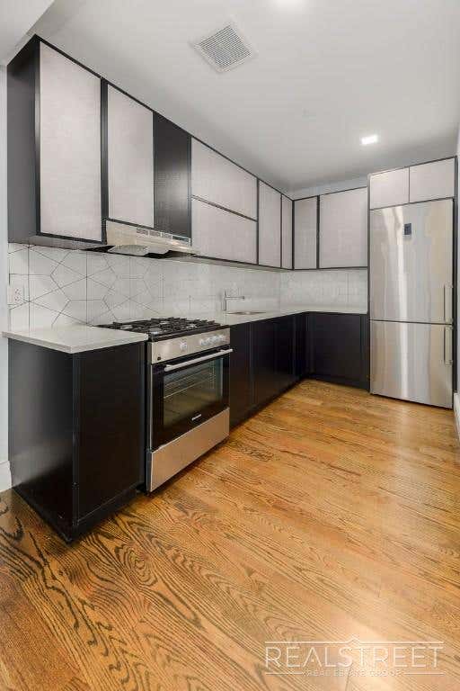 Photo of 98 Himrod St #3R, BROOKLYN, NY 11221 (MLS # 11936935)