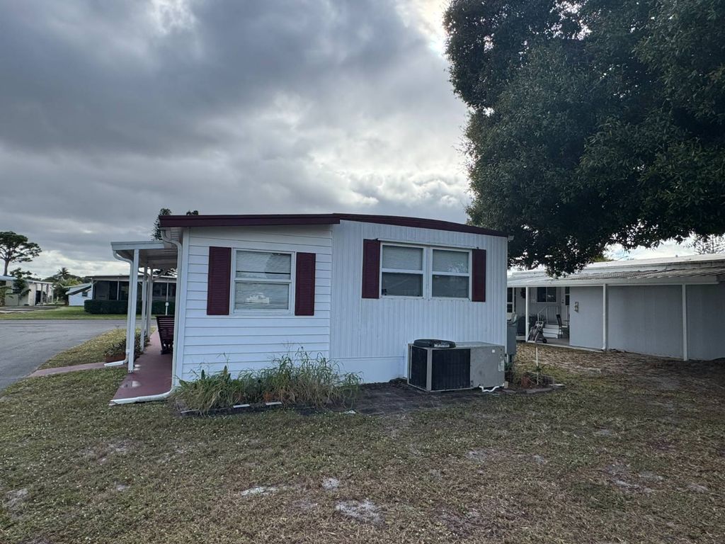 Photo of 314 Ottawa Way, Fort Pierce, FL 34946 (MLS # 11620268)