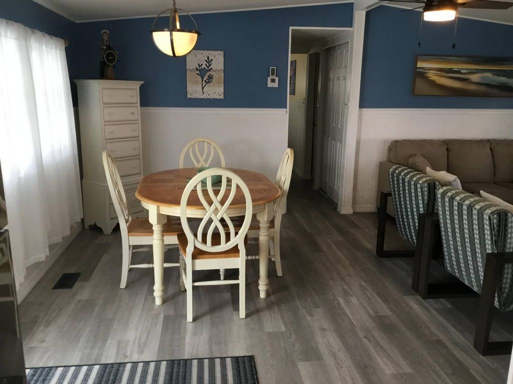 Photo of 100 Pier B, Naples, FL 34112 (MLS # 11680342)