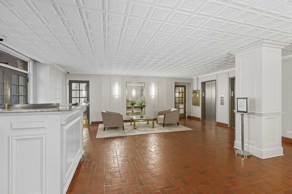 Photo of 304 West 75th Street #10A, New York, NY 10023 (MLS # 11588255)