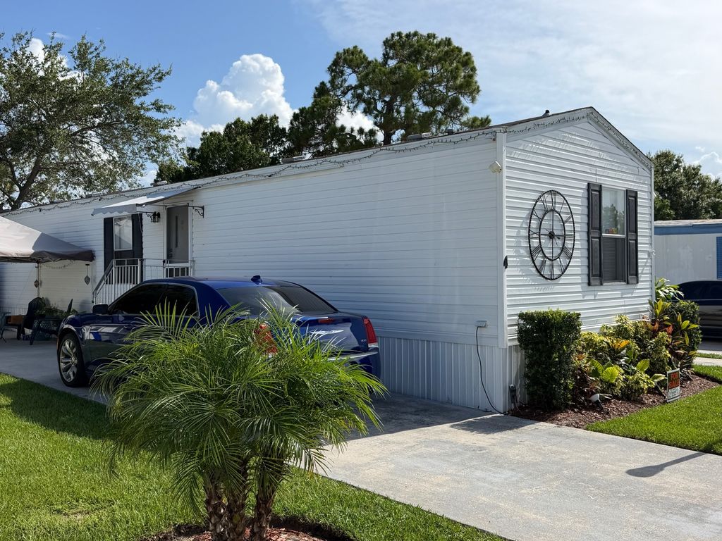 Photo of 810 8th st lot 4 ST, Vero Beach, FL 32962 (MLS # 11855673)