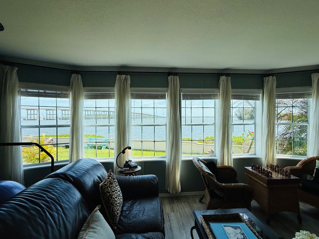 Photo of 105 E. Harbor Drive, Vero Beach, FL 32960 (MLS # 11684685)