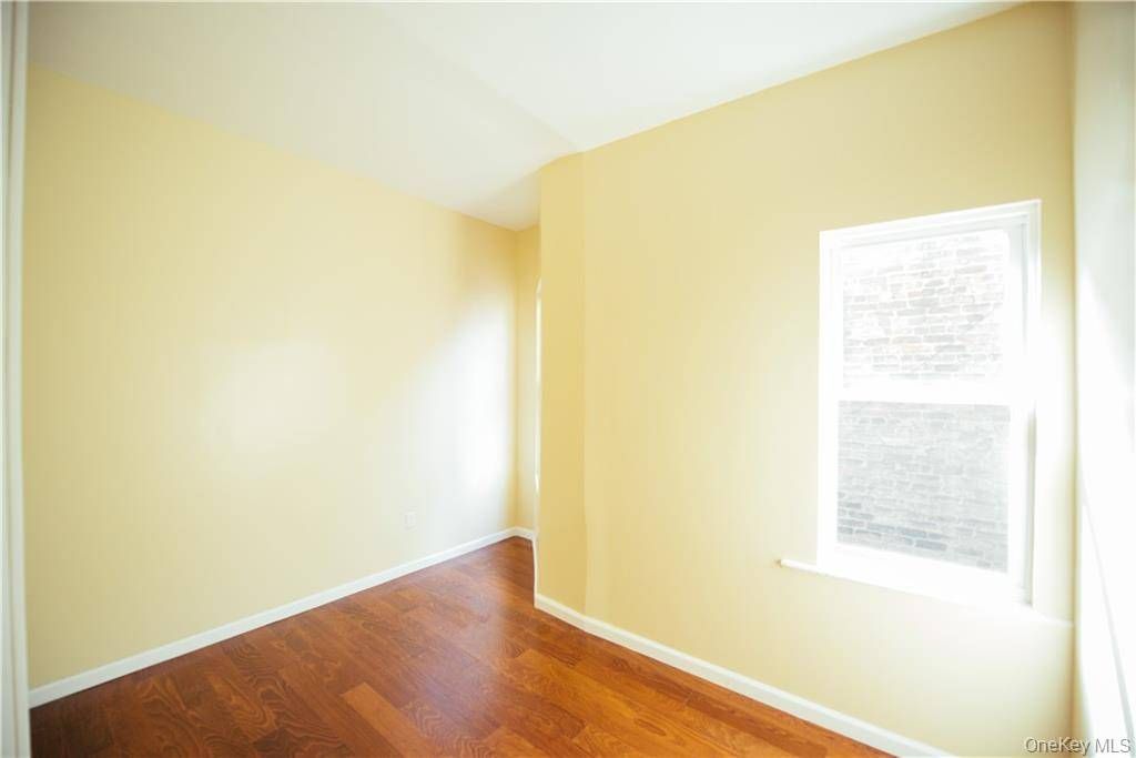 Photo of 1443 Beach Avenue, Bronx, NY 10460 (MLS # 11609509)