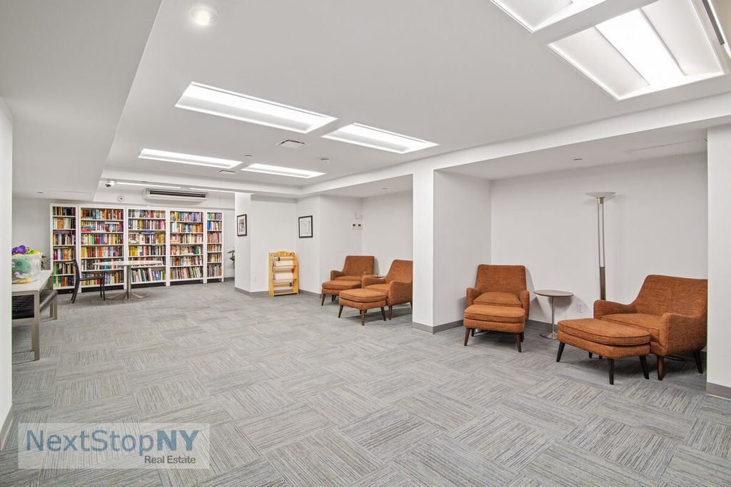 Photo of 200 East 74th Street #3G, New York, NY 10021 (MLS # 11846808)