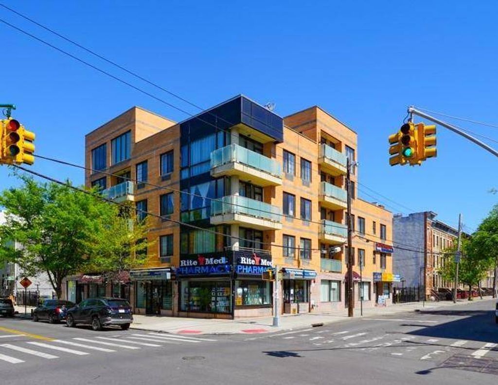 Photo of 311 Saint Nicholas Avenue #3H, Ridgewood, NY 11385 (MLS # 11586536)