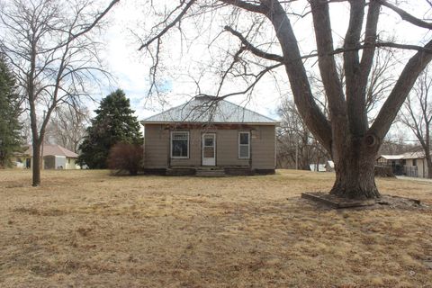Photo of 325 E Sanders St, Arcadia, NE 68815 (MLS # 11681106)