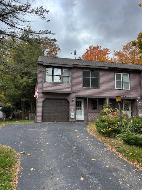 Photo of 37 Brenden Court, Clifton Park, NY 12065 (MLS # 11596788)