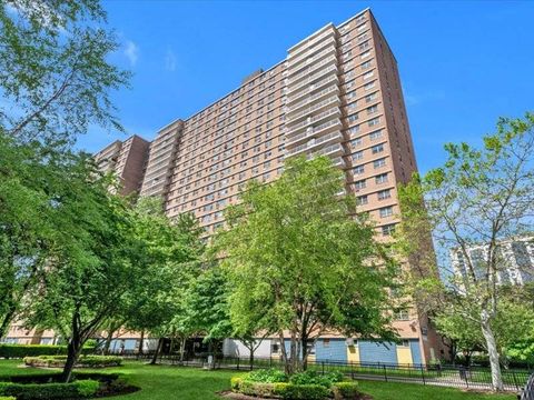 Photo of 458 Neptune Avenue #8B, Brooklyn, NY 11224 (MLS # 11797745)