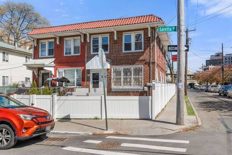 Photo of 2202 loretta Rd, Far Rockaway, NY 11691 (MLS # 11732431)