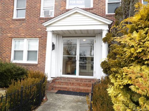 Photo of 457 Montauk Highway #8, West Islip, NY 11795 (MLS # 11673658)