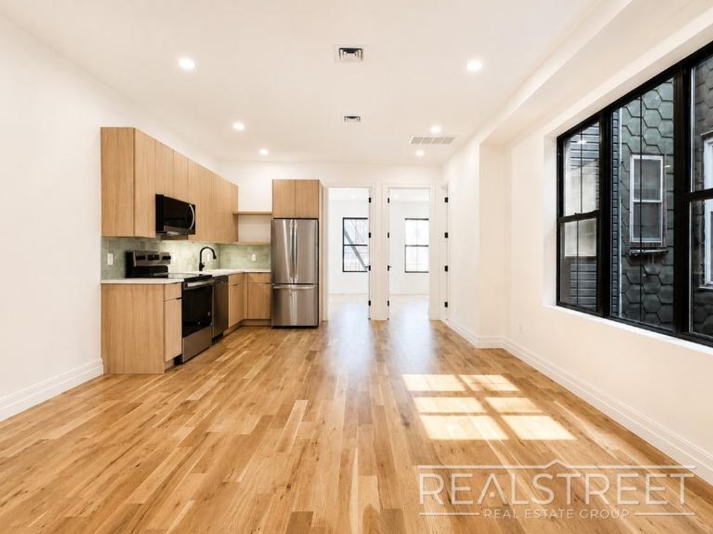 Photo of 1405 Greene Ave #2, BROOKLYN, NY 11237 (MLS # 11866049)