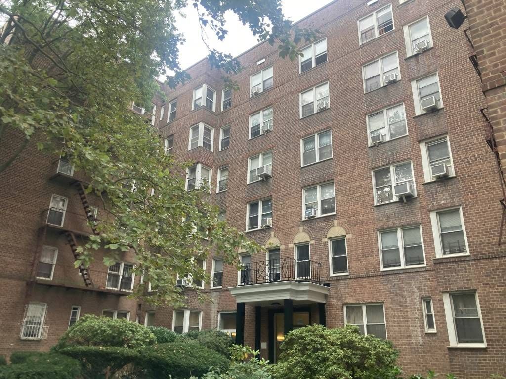 Photo of 3320 Ave H #6P, Brooklyn, NY 11210 (MLS # 11597688)