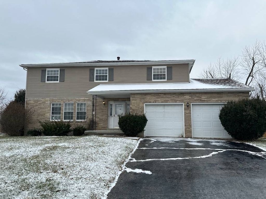 Photo of 5689 Westcreek Dr, Dayton, OH 45426 (MLS # 11622617)