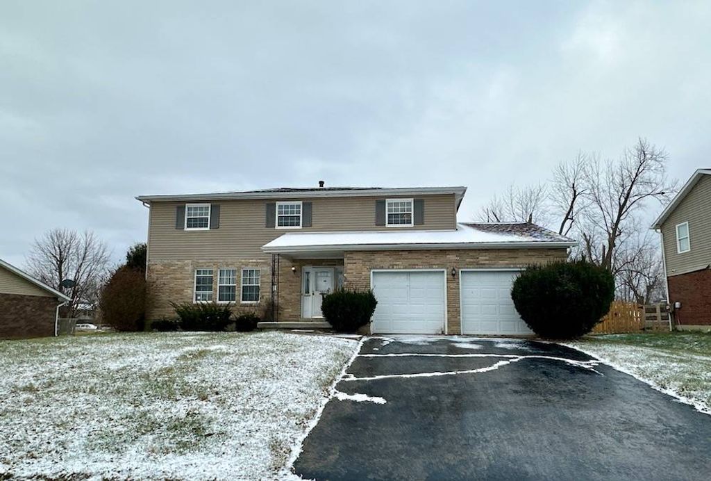 Photo of 5689 Westcreek Dr, Dayton, OH 45426 (MLS # 11622617)
