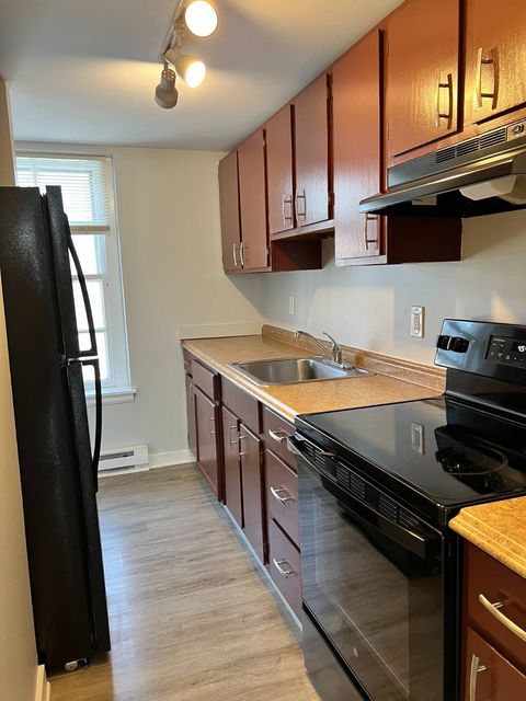 Photo of 13 North College St #21, Schenectady, NY 12305 (MLS # 11624300)