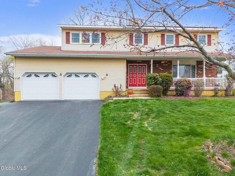 Photo of 8 Windlass Drive, Colonie, NY 12110 (MLS # 11730237)