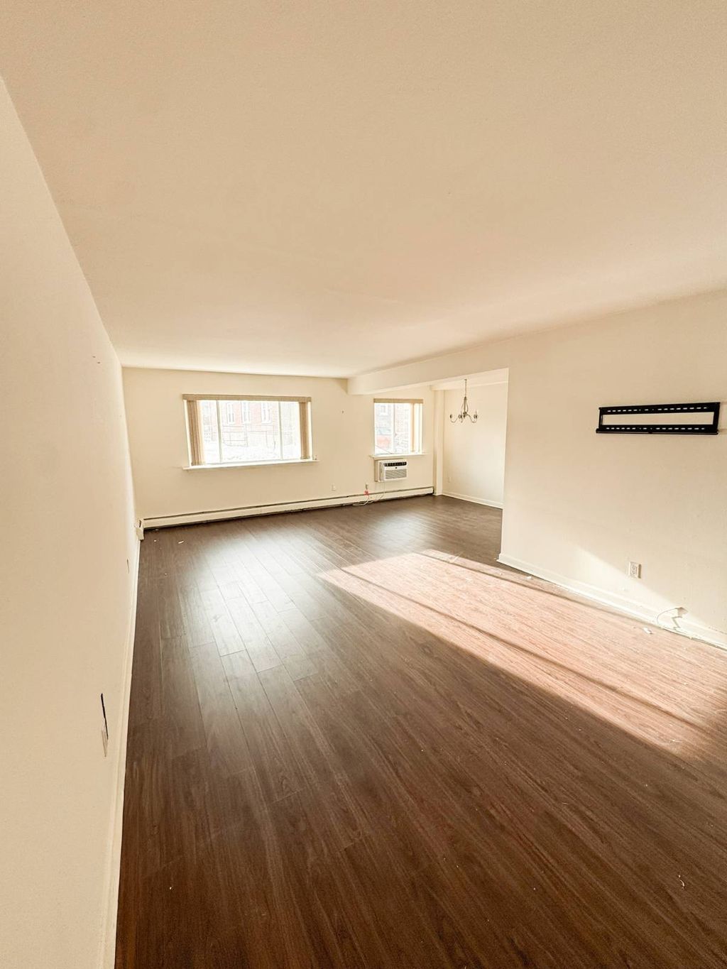 Photo of 77 S Park Ave #A14, Rockville Centre, NY 11570 (MLS # 11642254)