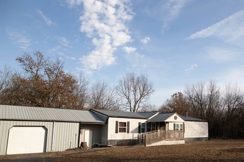 Photo of 1061 SW County Rd B Hwy, Holden, MO 64040 (MLS # 11655650)