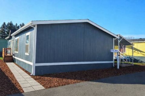 Photo of 4501 Gibbons Ct #121, Washougal, WA 98671 (MLS # 11654840)