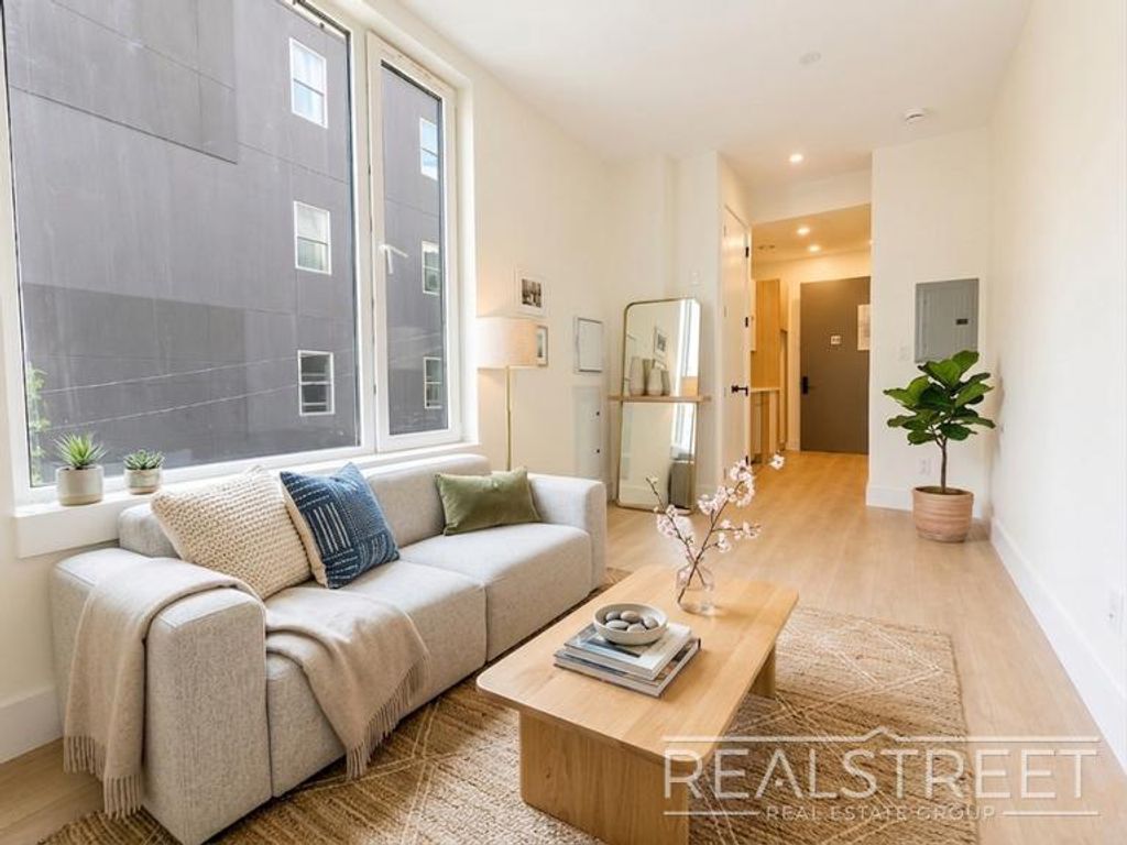 Photo of 729 Rogers Avenue #2C, BROOKLYN, NY 11226 (MLS # 11730130)