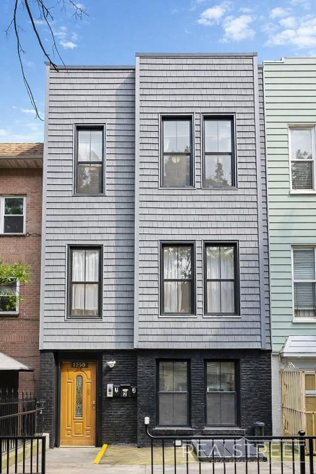 Photo of 1250 Jefferson Avenue, BROOKLYN, NY 11221 (MLS # 11672778)
