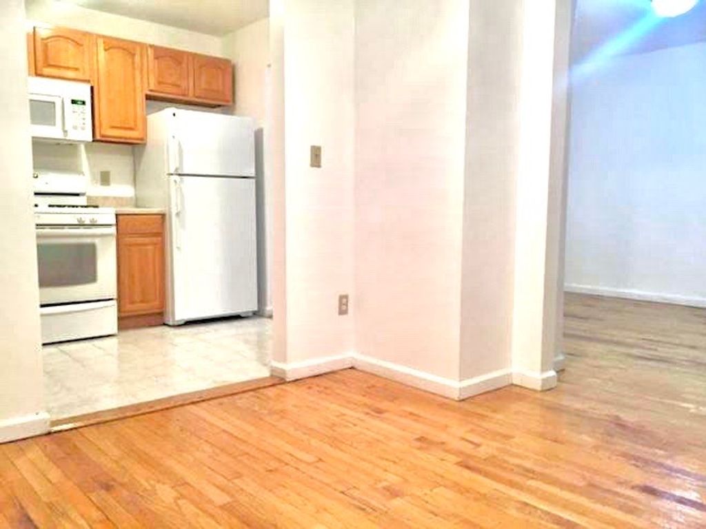 Photo of 4334 Baychester Ave #3, Bronx, NY 10466 (MLS # 11737468)
