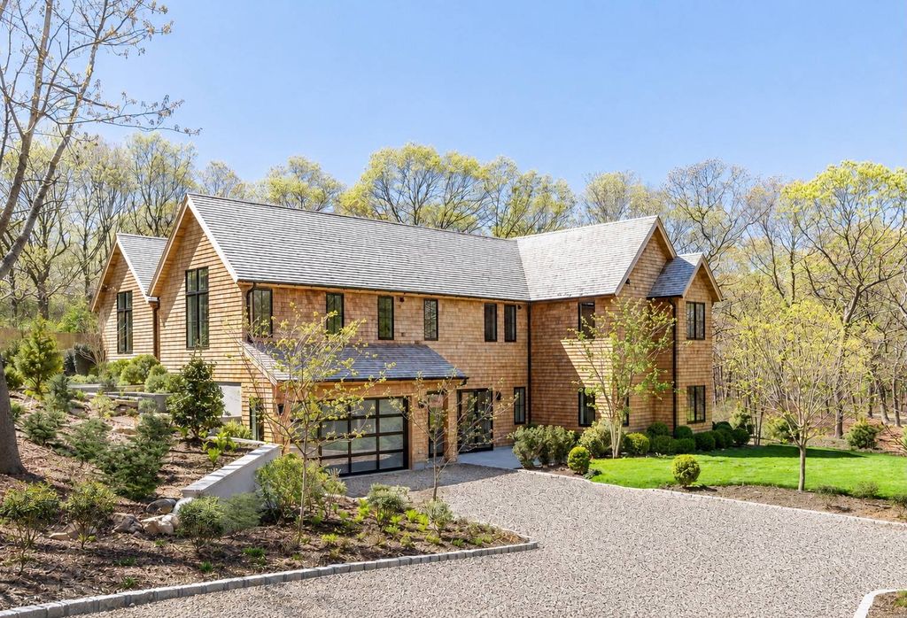 Photo of 21 Ocean Parkway, East Hampton, NY 11937 (MLS # 11738906)