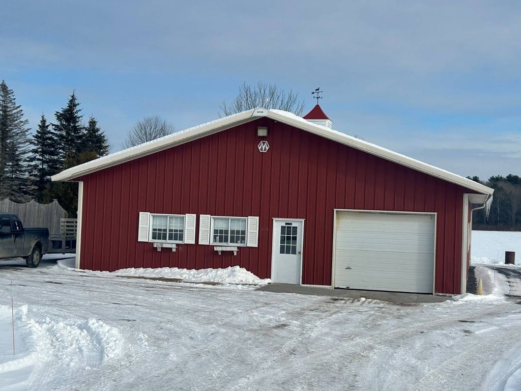 Photo of 315 Morrow Road, Amsterdam, NY 12010 (MLS # 11652282)