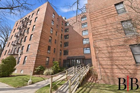 Photo of 2270 Plumb 1 St, Brooklyn, NY 11229 (MLS # 11679028)