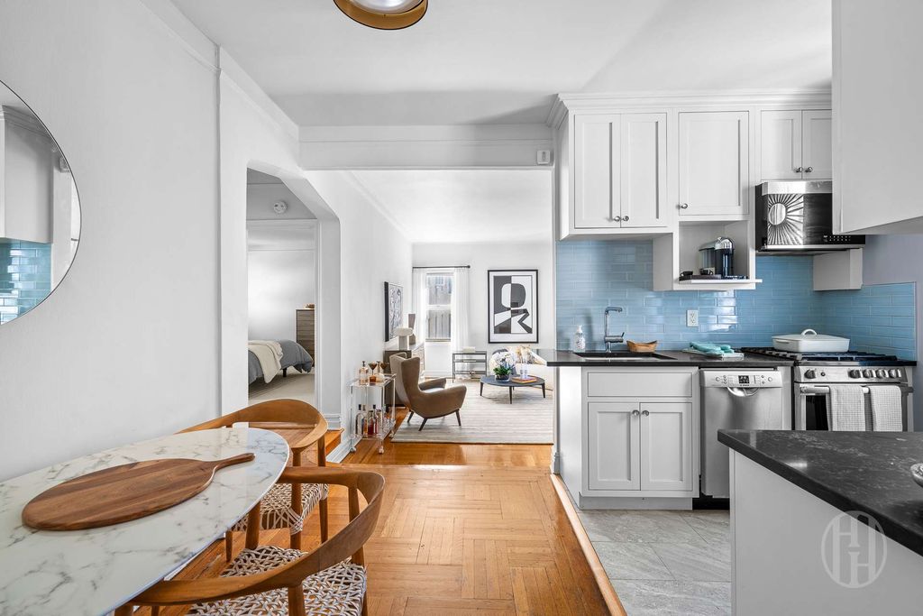 Photo of 55 Eastern Parkway #6G, Brooklyn, NY 11238 (MLS # 11775579)