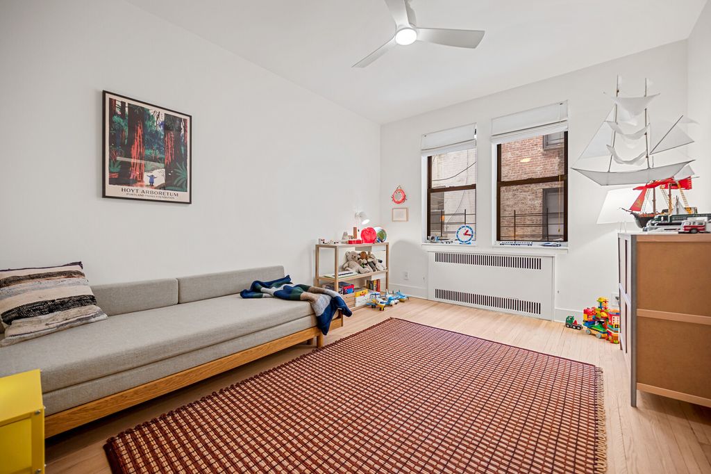 Photo of 385 Argyle Rd #2G, Brooklyn, NY 11218 (MLS # 11669936)
