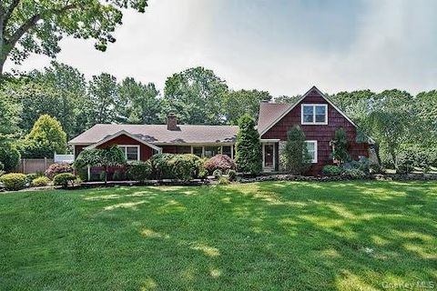 Photo of 22 Redwood Drive, Great River, NY 11739 (MLS # 11658398)