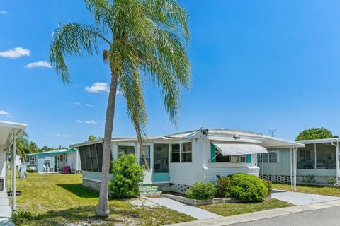 Photo of 2550 Fl-580, Clearwater, FL 33761 (MLS # 11737099)