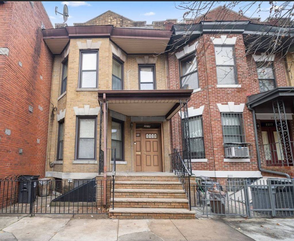 Photo of 2015 Menahan St, New York, NY 11385 (MLS # 11612958)