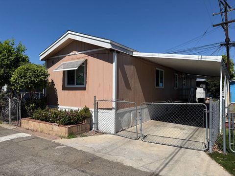 Photo of 1461 Mission Blvd Spc 10 Blvd, Pomona, CA 91766 (MLS # 11676671)