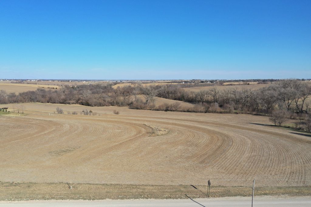 Photo of 8550 S 216th St, Gretna, NE 68028 (MLS # 11681951)