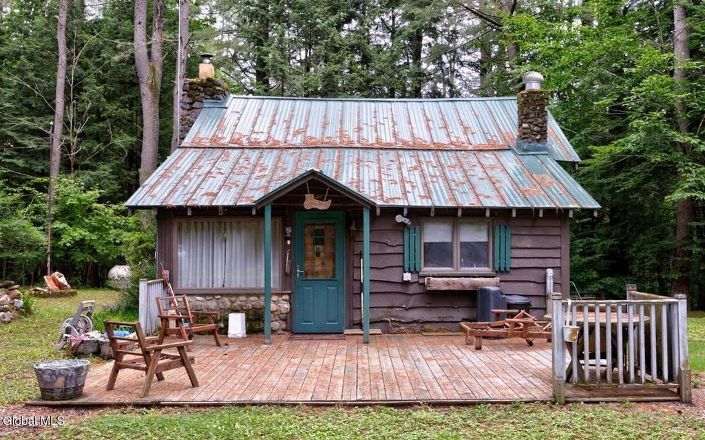 Photo of 33 Chuckwagon Trail, Lake Luzerne, NY 12846 (MLS # 11864636)