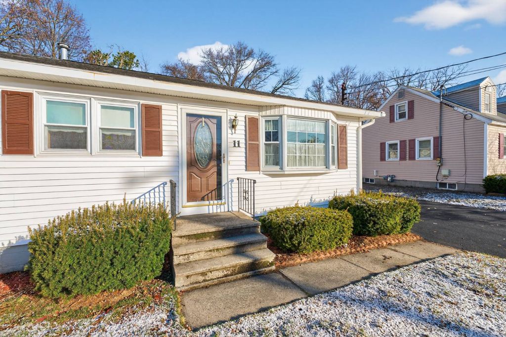 Photo of 11 Myers Ct, Albany, NY 12205 (MLS # 11679958)