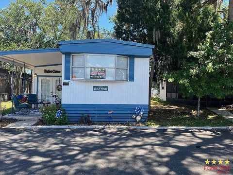 Photo of 2873 Red Oak Circle, New Smyrna Beach, FL 32168 (MLS # 11740540)