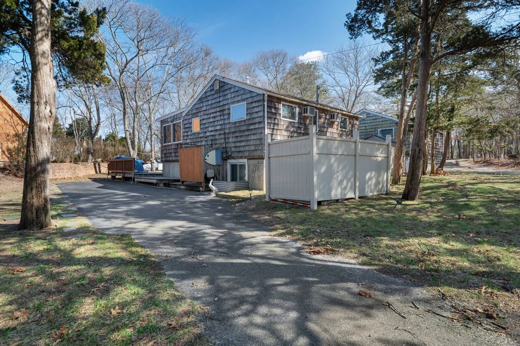 Photo of 14 East Landing, Hampton Bays, NY 11946 (MLS # 11642295)