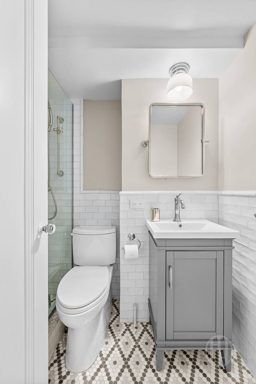 Photo of 320 East 42nd Street #718, New York, NY 10017 (MLS # 11834574)