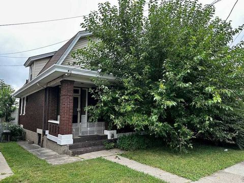 Photo of 3318 Gamble Ave, Cincinnati, OH 45211 (MLS # 11670266)